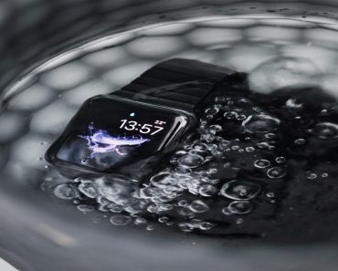 The Perks of Wearing A Waterproof Watch Rather Than A Normal Watch